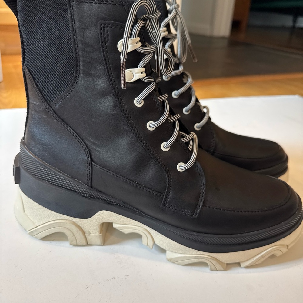 $225 Sorel Brex Waterproof Boot Lace Up Black Combat Moto Chunky Lug Sole Boot